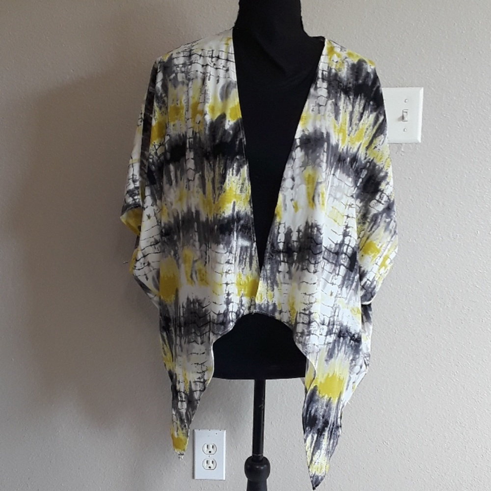 PAINTED THREADS Asymmetrical Cardigan Style Top S